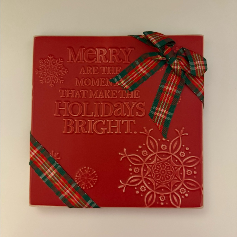 VTG Hallmark Festive Red Holiday Plaque with Ribbon